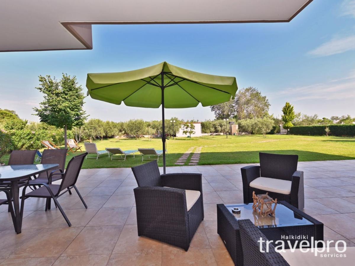 Villa Iris By Rentalspro Services - Agios Mamas Beach Exterior foto