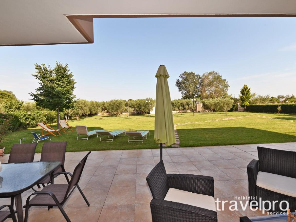 Villa Iris By Rentalspro Services - Agios Mamas Beach Exterior foto