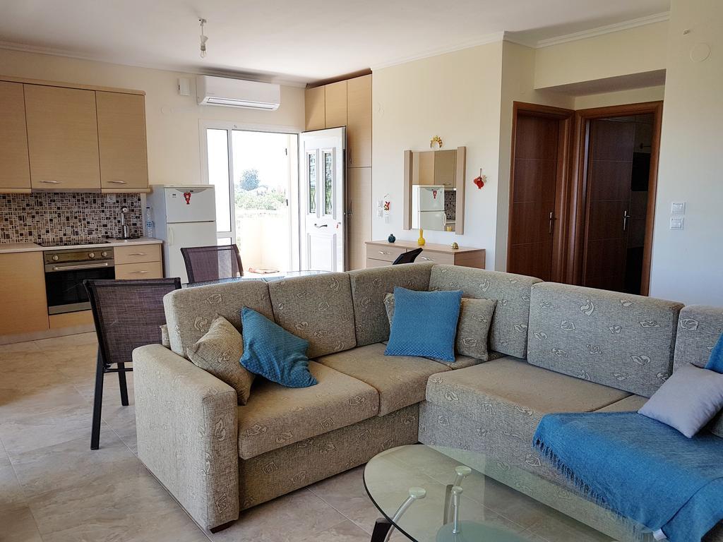Villa Iris By Rentalspro Services - Agios Mamas Beach Exterior foto
